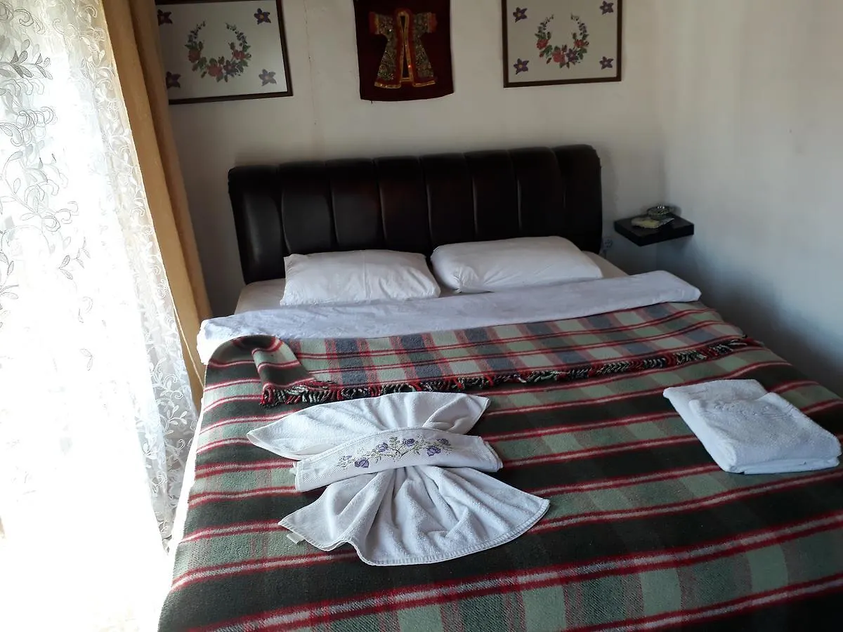 Gasthuis Dionysos Pension Selçuk